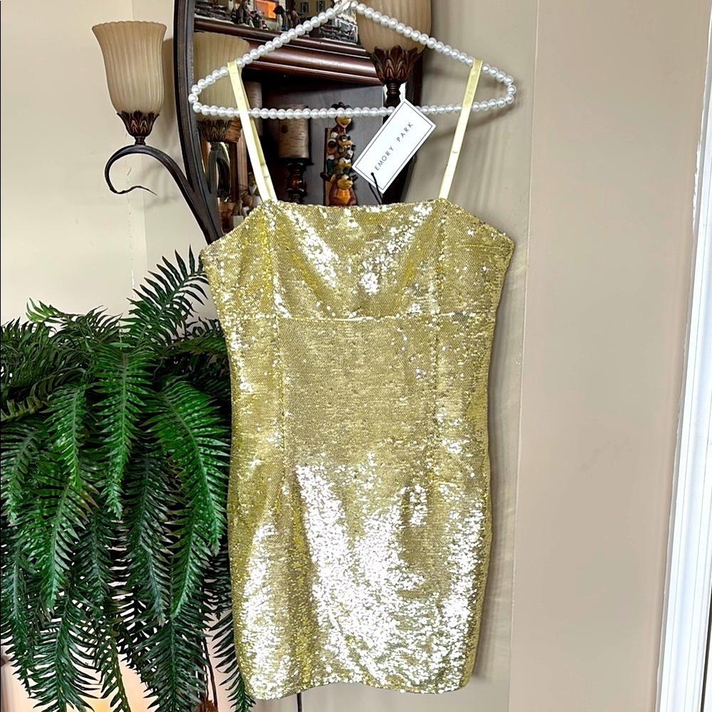 Brand New Emory Park Sequin Mini Dress Yellow Gold Party Club Homecoming Sparkly